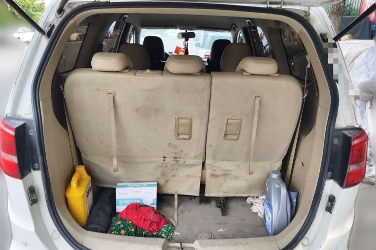 Used Baojun 730 2016 1.5L Manual Comfort Version 7 Seats China V Emission Standard Trunk