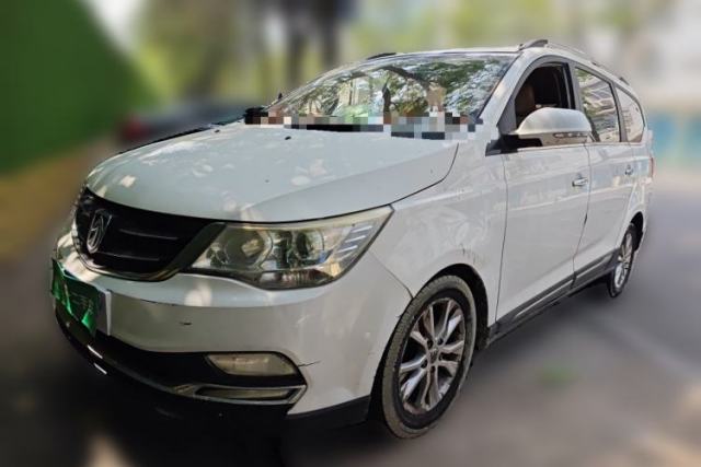 Używany Baojun 730 2016 1.8L iAMT Comfort Version 7 Seats