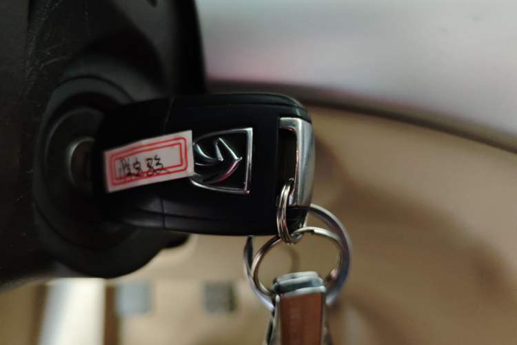 Used Baojun 730 2016 1.5L Manual Value Edition 7 Seats China V Emission Standard Vehicle Key