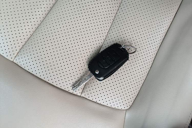 Used Baojun 730 2016 1.5L Manual Comfort Version 7 Seats China V Emission Standard Vehicle Key