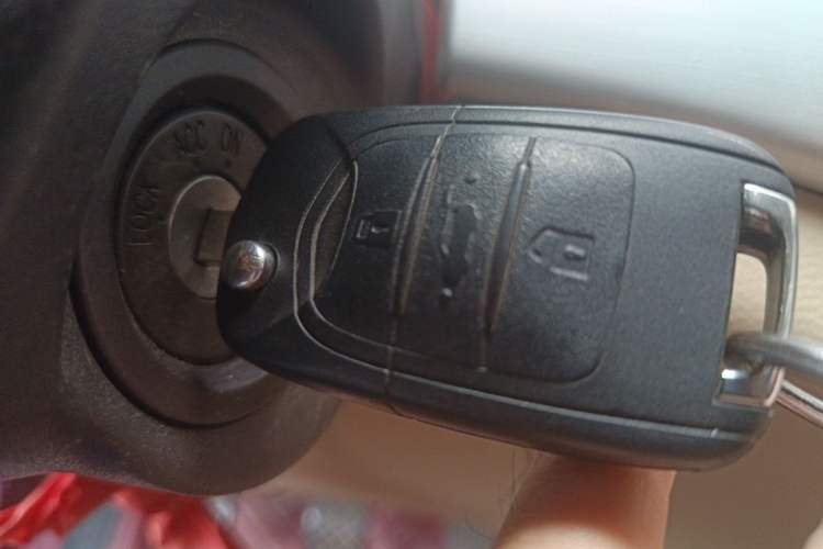 Used Baojun 730 2016 1.5L Manual Comfort Version 7 Seats China V Emission Standard Vehicle Key