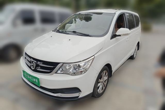 Used Baojun 730 2016 Revised 1.5L Manual Standard Version 7 Seats China V Emission Standard