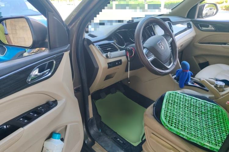Used Baojun 730 2016 1.5L Manual Comfort Version 7 Seats China V Emission Standard Driver Seat