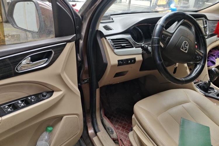 Used Baojun 730 2016 1.5T Manual Luxury Edition 7 Seats Driver Seat