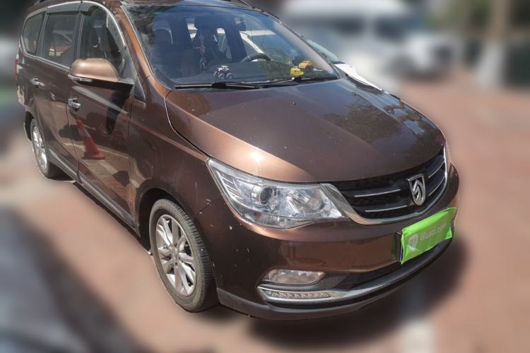 Used Baojun 730 2016 1.5T Manual Standard Version 7 Seats Front Right 45 Deg