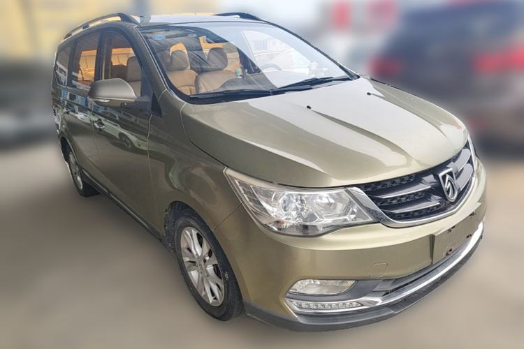 Used Baojun 730 2016 1.5T Manual Luxury Edition 7 Seats Front Right 45 Deg