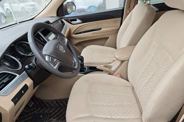 Used Baojun 730 2016 Revised 1.5L Manual Standard Version 7 Seats China V Emission Standard Left Front Seat