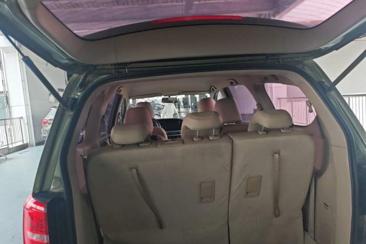 Used Baojun 730 2016 1.8L Manual Comfort Version 7 Seats Trunk