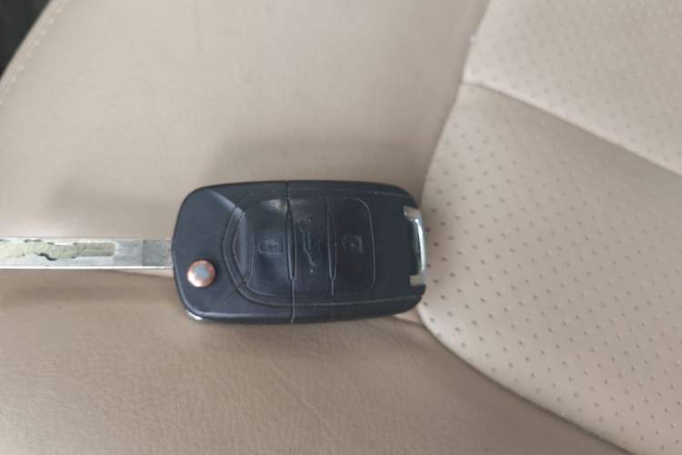 Used Baojun 730 2016 1.5T Manual Comfort Version 7 Seats Vehicle Key