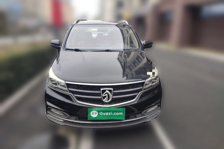 Used Baojun 730 2017 1.8L iAMT Luxury Version 7-Seater Front