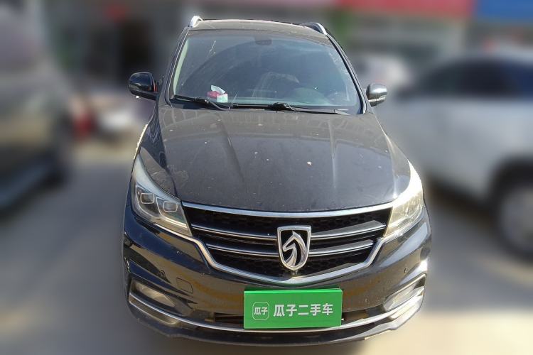 Used Baojun 730 2017 1.5T Manual Prestige Version 7 Seats Front