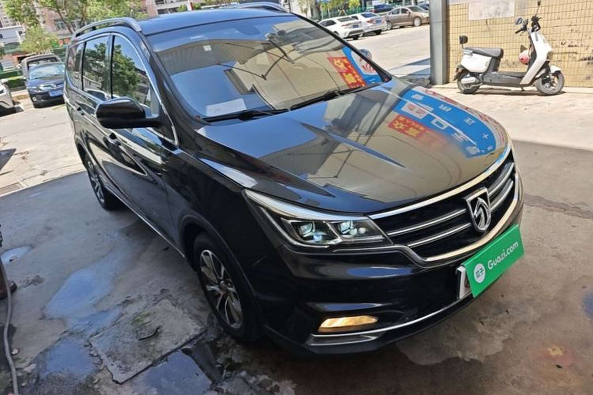 Used Baojun 730 2017 1.5T Manual Prestige Version 7 Seats Front Right 45 Deg
