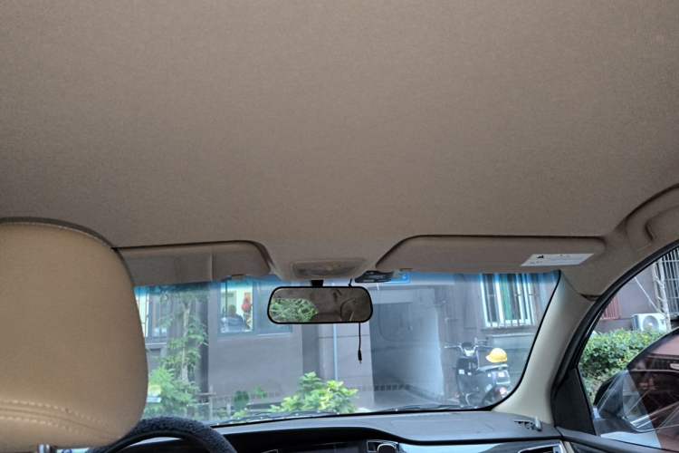 Used Baojun 730 2017 1.5T Manual Fashion Version 7 Seats China V Emission Standard Headliner
