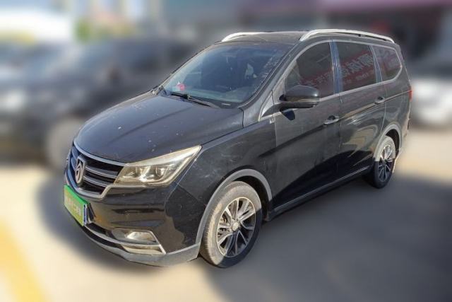 Baojun 730 2017 1.5T Manual Prestige Version 7 Seats usado