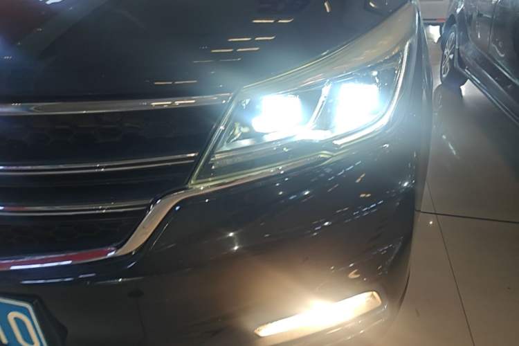 Used Baojun 730 2017 1.5T Manual Luxury Version 7 Seats Left Front Headlight