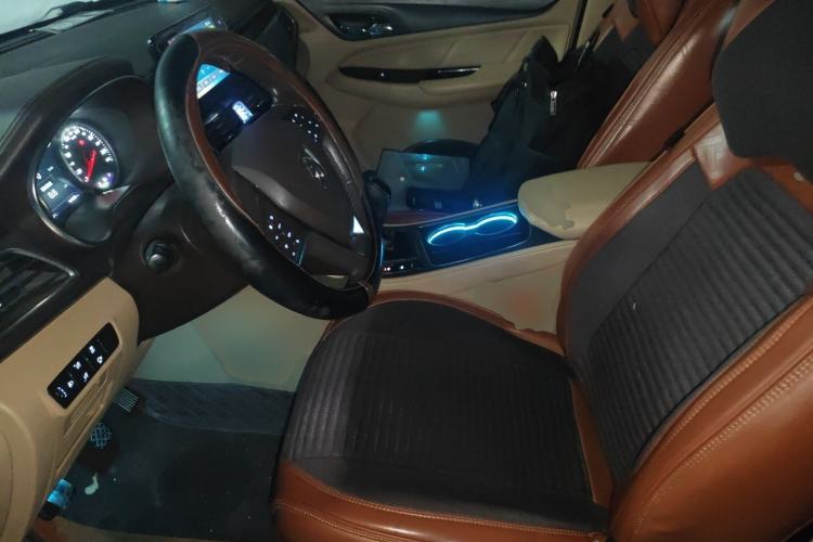 Used Baojun 730 2017 1.5T Manual Prestige Version 7 Seats Left Front Seat