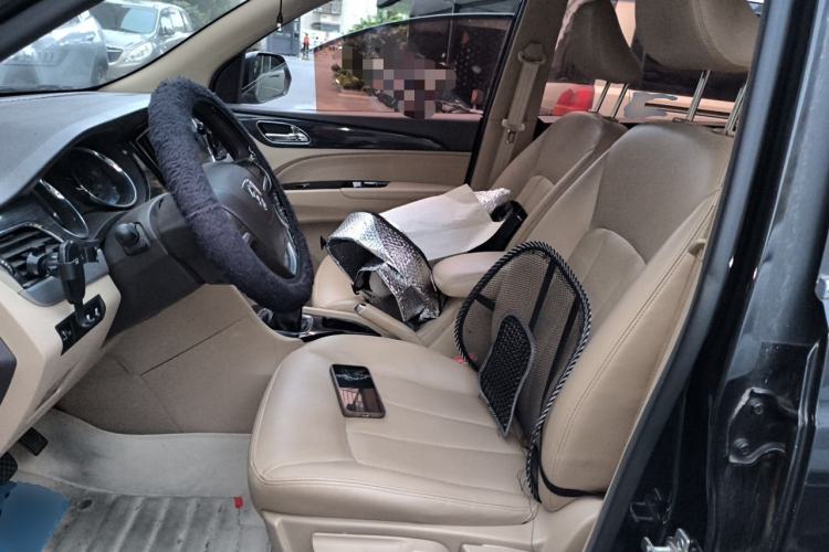 Used Baojun 730 2017 1.5T Manual Fashion Version 7 Seats China V Emission Standard Left Front Seat
