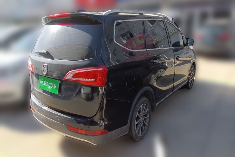 Used Baojun 730 2017 1.5T Manual Prestige Version 7 Seats Rear Right 45 Deg