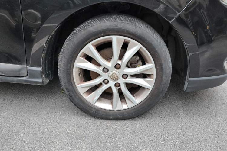 Used Baojun 730 2017 1.5T Manual Fashion Version 7 Seats China V Emission Standard Right Front Wheel Hub