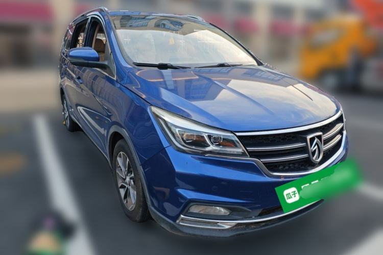 Used Baojun 730 2017 1.8L iAMT Prestige Version 7 Seats Front Right 45 Deg