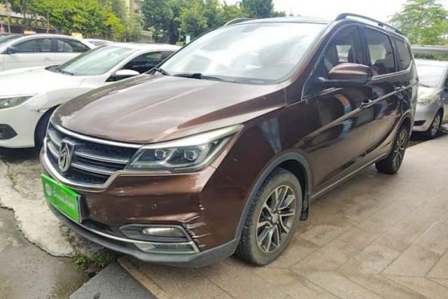 Used Baojun 730 2017 1.5T DCT Flagship Model 7 Seats China V Emission Standard