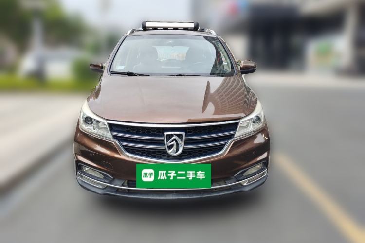 Used Baojun 730 2017 1.5T DCT Fashion Edition 7-Seater China V Emission Standard Front