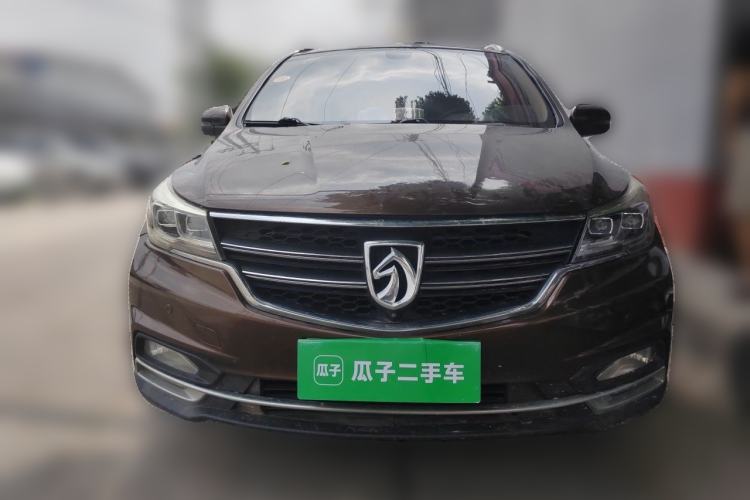 Used Baojun 730 2017 1.8L iAMT Prestige Version 7 Seats Front