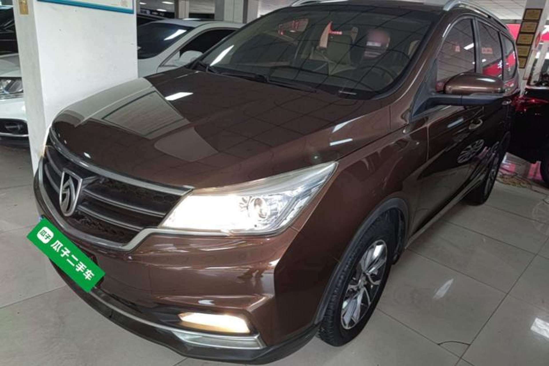 Used Baojun 730 2017 1.5T Manual Fashion Version 7 Seats China V Emission Standard Front Left 45 Deg