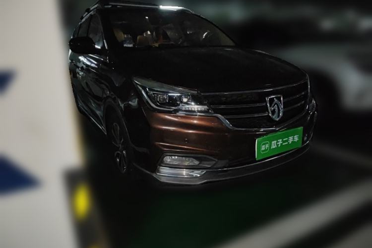 Used Baojun 730 2017 1.5T Manual Luxury Version 7 Seats Front Right 45 Deg