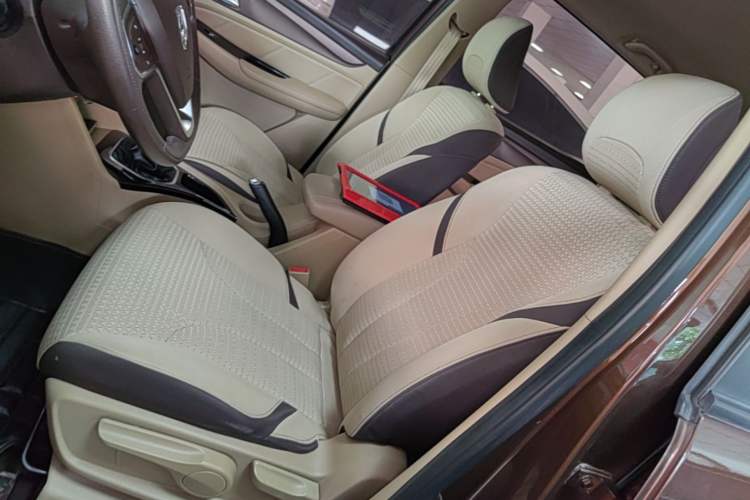 Used Baojun 730 2017 1.5T Manual Fashion Version 7 Seats China V Emission Standard Left Front Seat