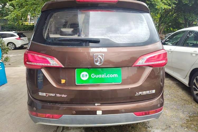 Used Baojun 730 2017 1.5T DCT Flagship Model 7 Seats China V Emission Standard Rear