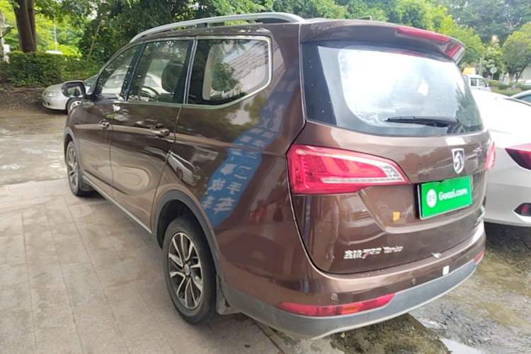 Used Baojun 730 2017 1.5T DCT Flagship Model 7 Seats China V Emission Standard Rear Left 45 Deg