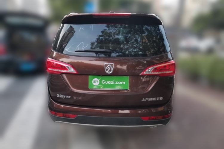 Used Baojun 730 2017 1.5T Manual Fashion Version 7 Seats China V Emission Standard Rear