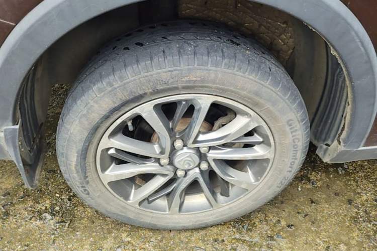 Used Baojun 730 2017 1.5T DCT Flagship Model 7 Seats China V Emission Standard Right Rear Wheel Hub