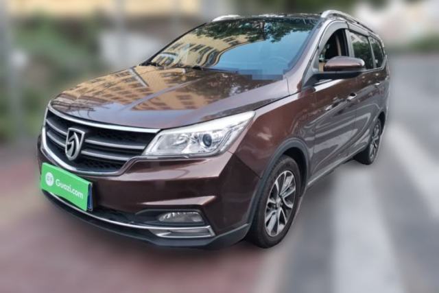Used Baojun 730 2017 1.5T Manual Fashion Version 7 Seats China V Emission Standard