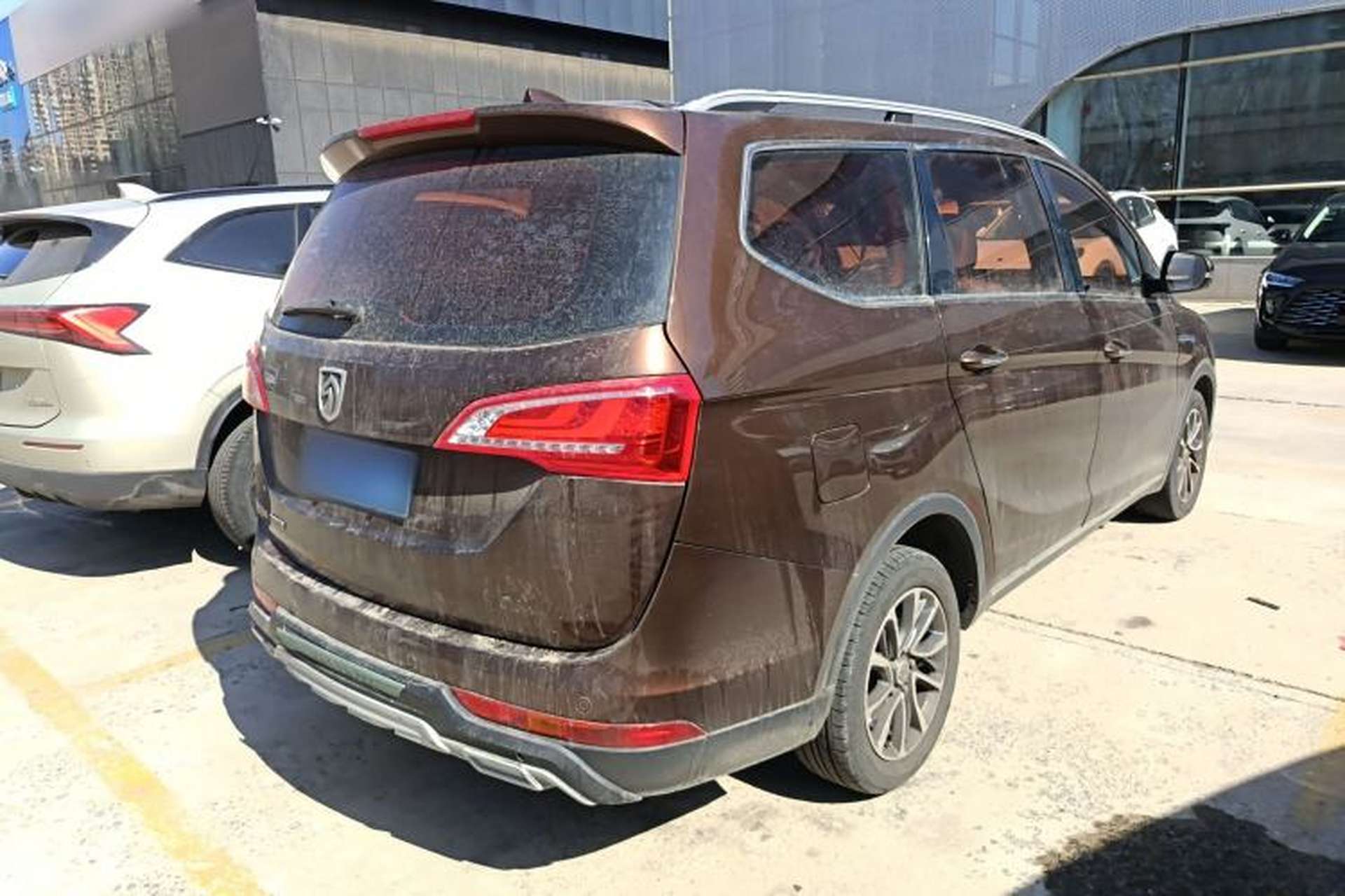 Used Baojun 730 2017 1.8L iAMT Prestige Version 7 Seats Rear Right 45 Deg