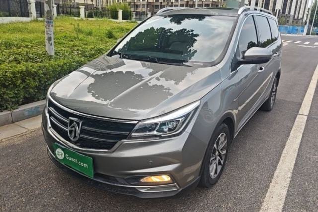 Baojun 730 2017 1.5T DCT Flagship Model 7 Seats China V Emission Standard usado