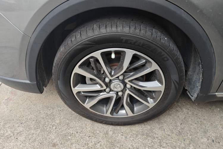 Used Baojun 730 2017 1.5T Manual Fashion Version 7 Seats China V Emission Standard Exterior 2