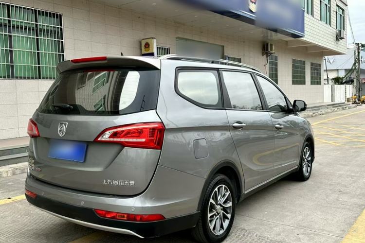 Used Baojun 730 2017 1.5T Manual Fashion Version 7 Seats China V Emission Standard Exterior 8