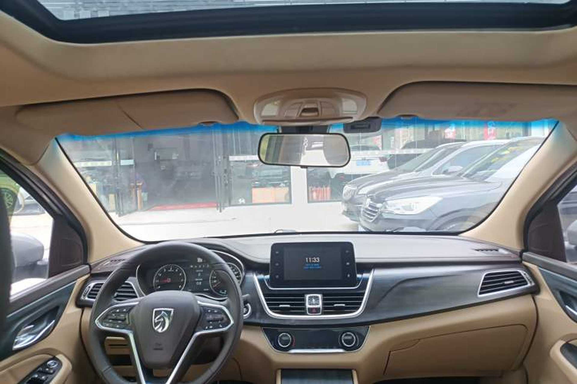 Used Baojun 730 2017 1.5T Manual Prestige Version 7 Seats Headliner