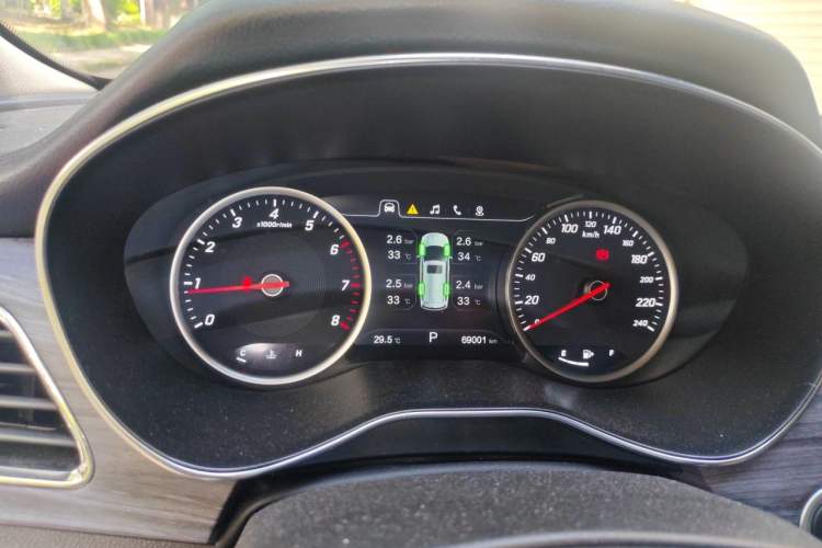 Used Baojun 730 2017 1.5T DCT Flagship Model 7 Seats China V Emission Standard Instrument Cluster