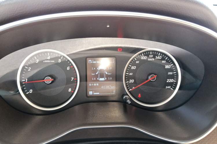 Used Baojun 730 2017 1.5T Manual Fashion Version 7 Seats China V Emission Standard Instrument Cluster