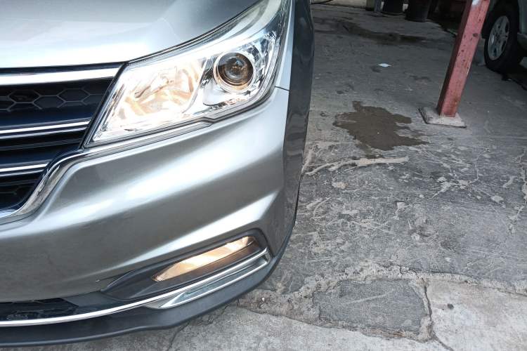 Used Baojun 730 2017 1.5T Manual Fashion Version 7 Seats China V Emission Standard Left Front Headlight