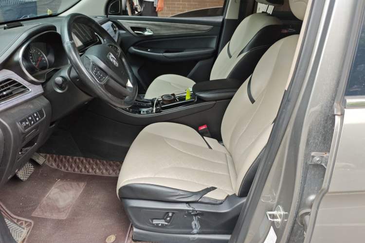 Used Baojun 730 2017 1.5T DCT Flagship Model 7 Seats China V Emission Standard Left Front Seat