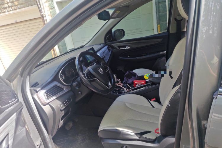 Used Baojun 730 2017 1.5T DCT Flagship Model 7 Seats China V Emission Standard Left Front Seat