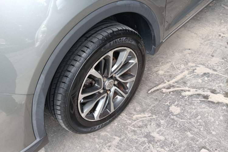 Used Baojun 730 2017 1.5T Manual Fashion Version 7 Seats China V Emission Standard Left Front Wheel Hub