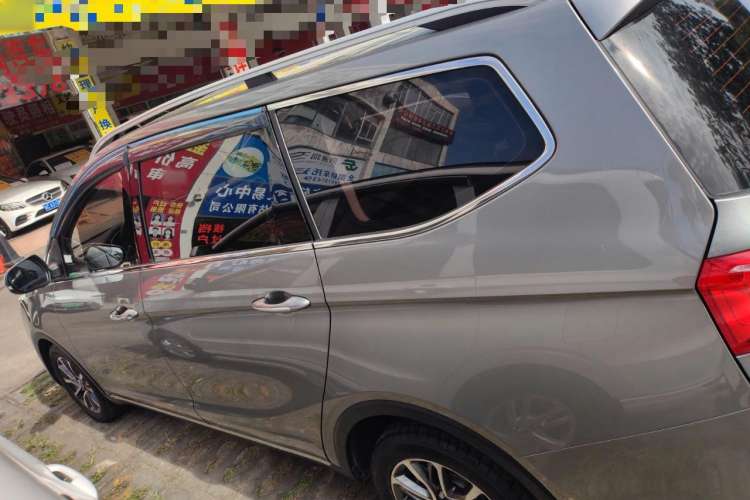 Used Baojun 730 2017 1.5T DCT Flagship Model 7 Seats China V Emission Standard Left Side
