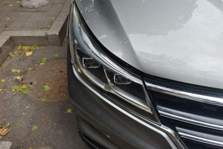 Used Baojun 730 2017 1.5T DCT Flagship Model 7 Seats China V Emission Standard Right Front Headlight