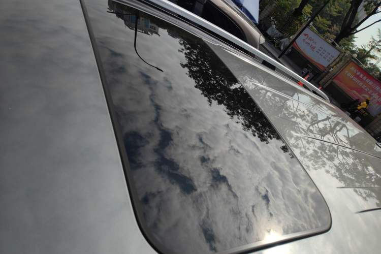 Used Baojun 730 2017 1.5T DCT Flagship Model 7 Seats China V Emission Standard Roof