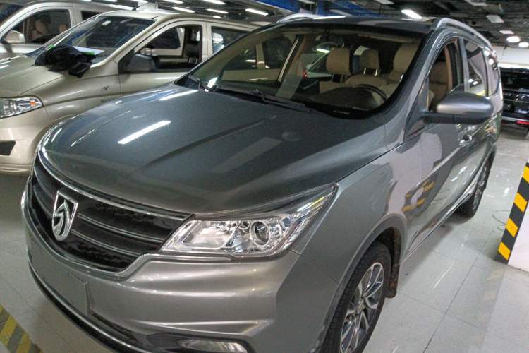 Used Baojun 730 2017 1.5T Manual Fashion Version 7 Seats China V Emission Standard Guazi used car, China used car export, Used car for sale, Used cars, Cheapest cars for sale